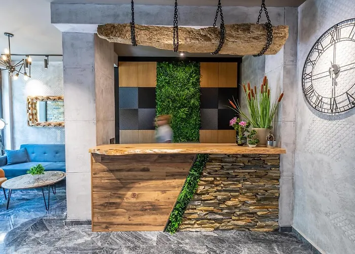 ホテル камъните 3*