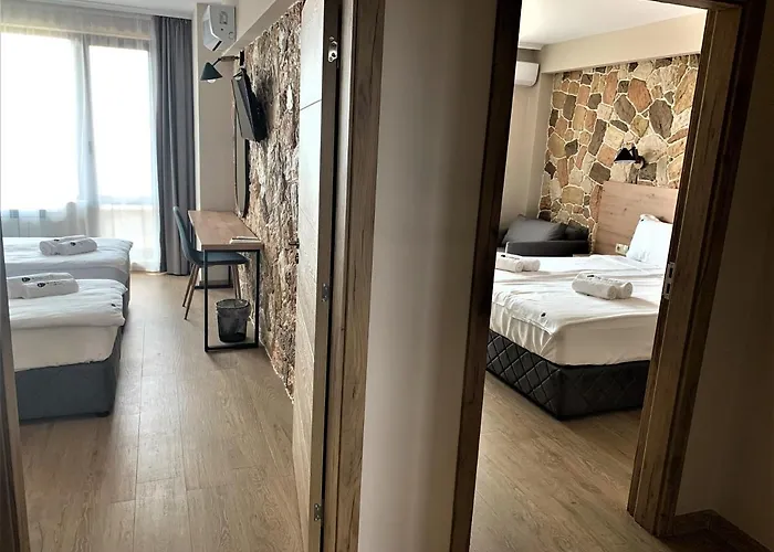 ホテル камъните