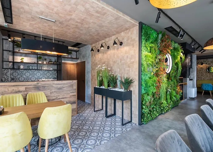 камъните Хотел 3*