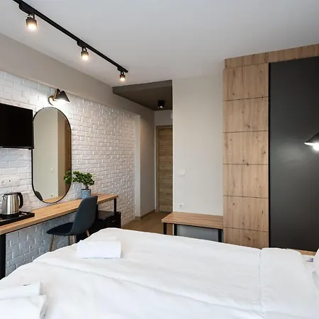 Otel камъните 3*