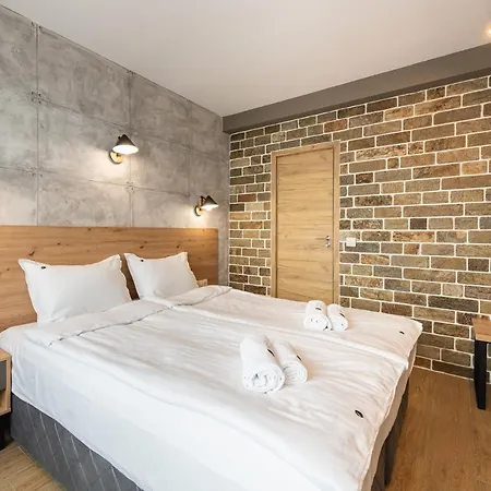 Otel камъните 3*