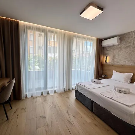 Hotel камъните