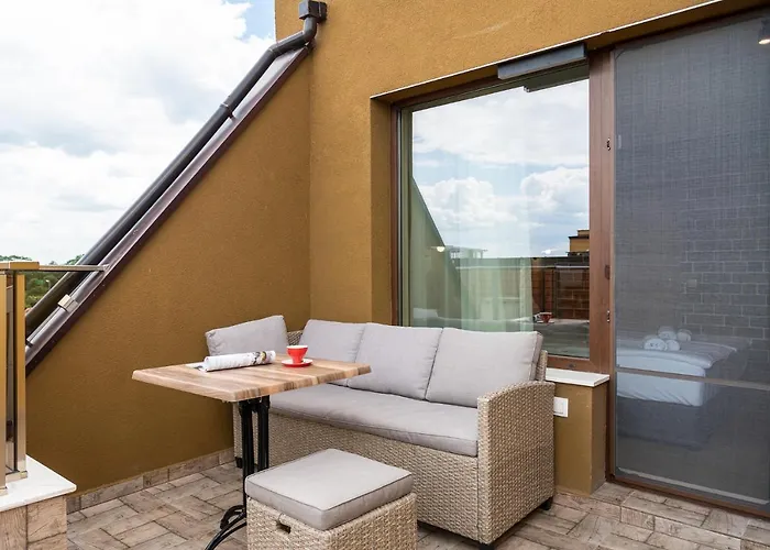 камъните Отель 3*