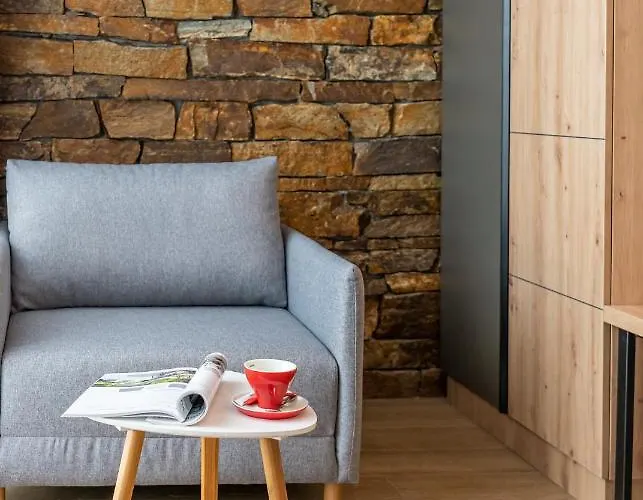 камъните Отель 3*